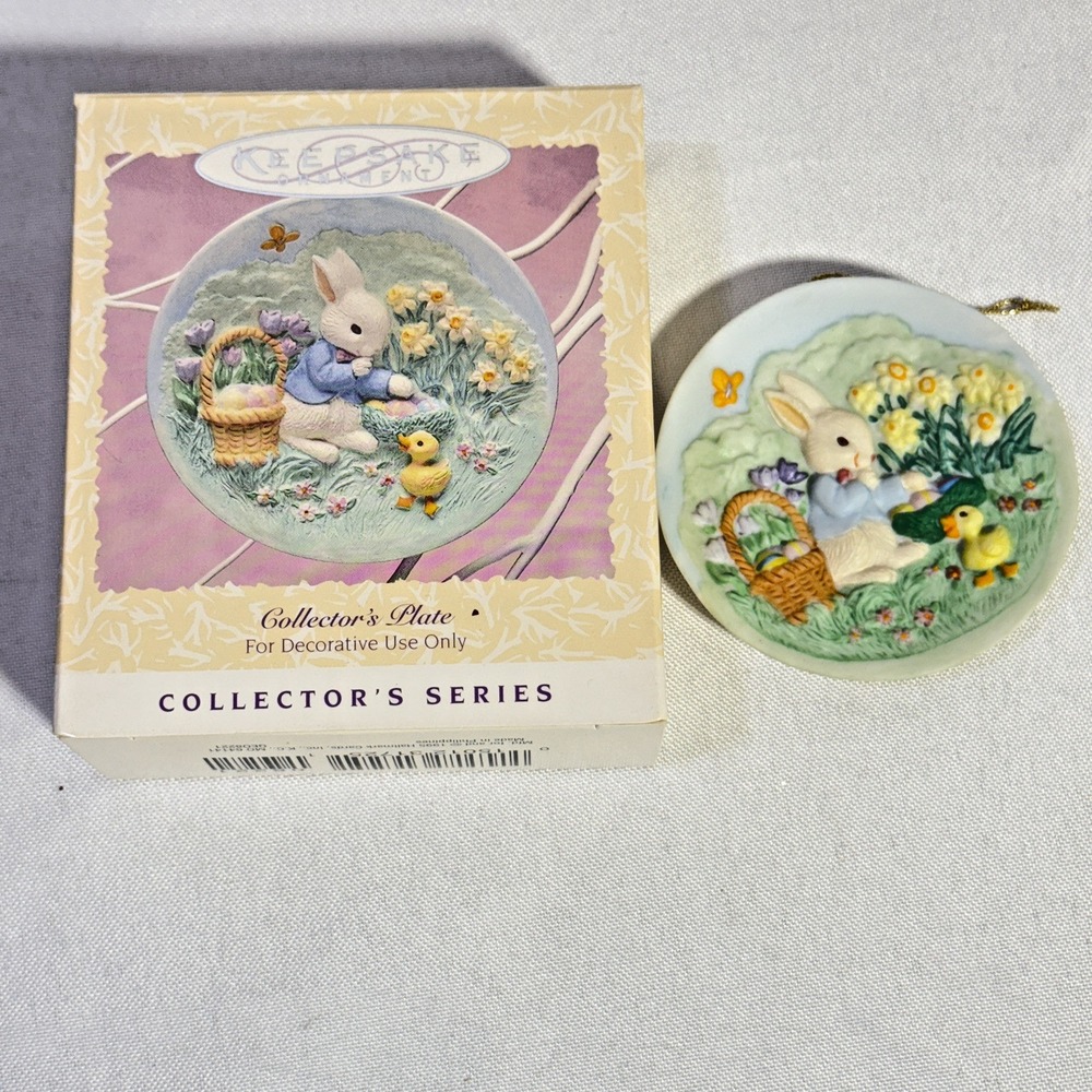 1996 Hallmark‎ Keepsake Spring Easter Ornament Collectors Plate